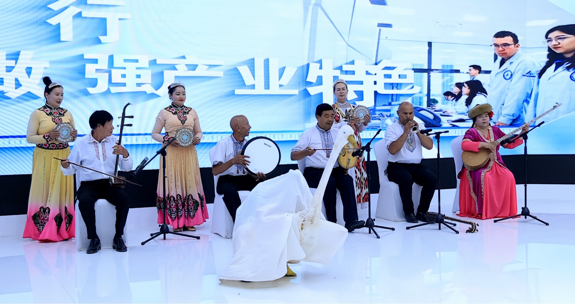 会”上 英吉沙非遗“出圈”PG麻将胡了模拟器“喀交(图2)