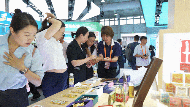 存！2025服贸会20个“文博+科技”新解法PG麻将胡了免费试玩模拟器绿维文旅：文博人速(图14)